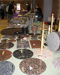 kivest� tehdyt tarjottimet